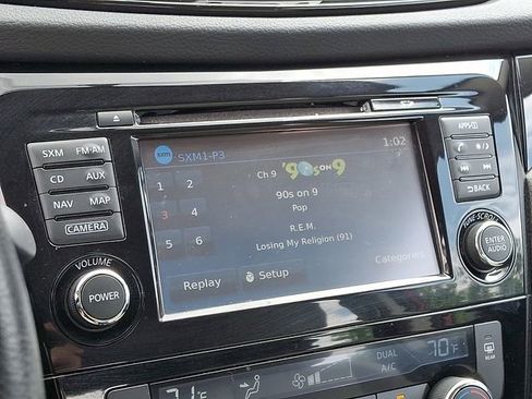 Used 2018 Nissan Rogue Sport SV w/ SV Technology Package AWD/4WD image 17