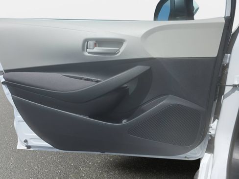 Used 2026 Toyota Corolla LE FWD image 26