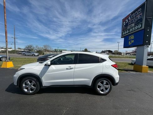 Used 2016 Honda HR-V EX image 7