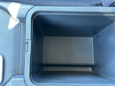 Used 2024 Nissan Sentra SV FWD image 23