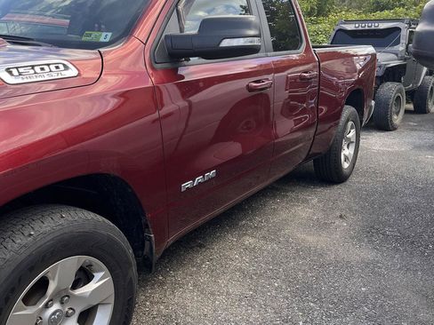 Used 2022 RAM 1500 Big Horn AWD/4WD image 3