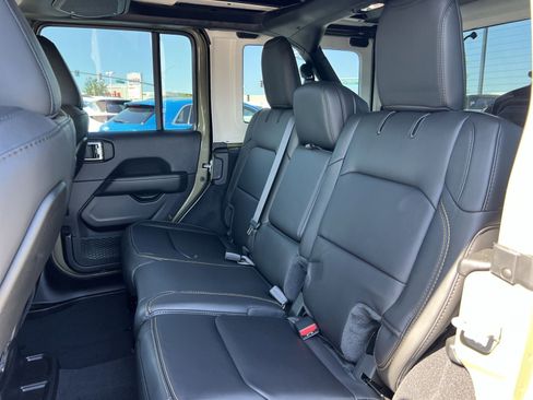 Used 2025 Jeep Wrangler Unlimited Rubicon 392 AWD/4WD image 32