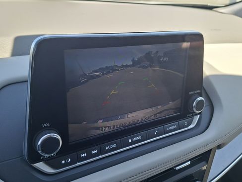 Certified 2023 Nissan Rogue SV image 13