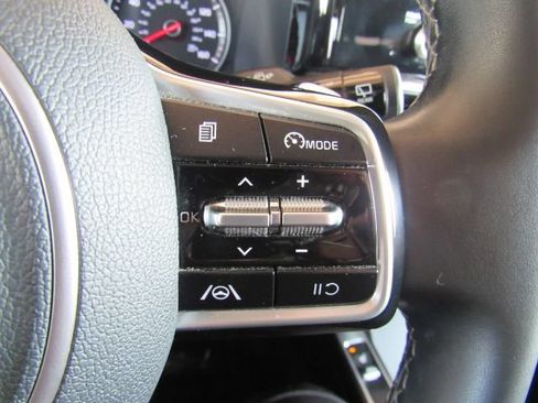 Used 2021 Kia Sorento S FWD image 40