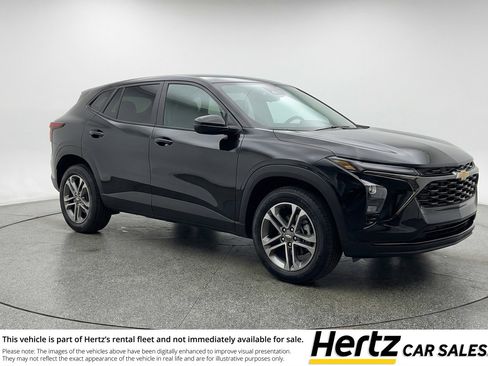 Used 2025 Chevrolet Equinox LT FWD image 1