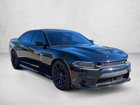 Used 2023 Dodge Charger Scat Pack w/ Dynamics Package image 4