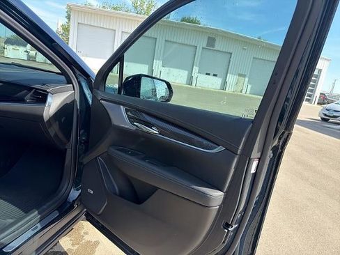 Certified 2024 Cadillac XT6 Sport w/ Technology Package AWD/4WD image 16