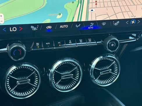 New 2025 Chevrolet Blazer EV LT image 21