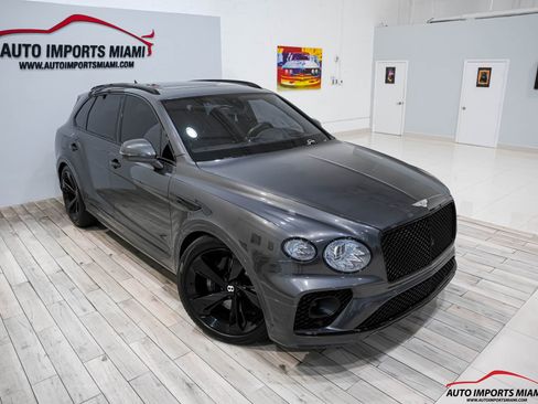 Used 2021 Bentley Bentayga AWD/4WD image 27