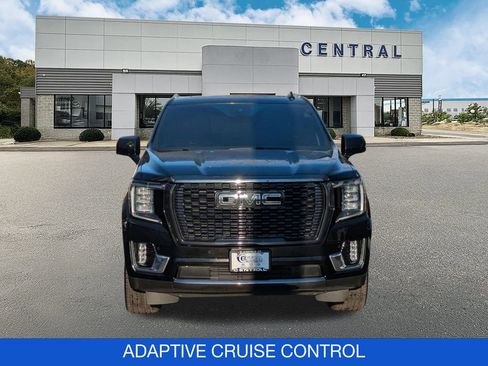 Used 2023 GMC Yukon Denali Ultimate image 2