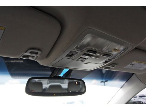 Used 2013 Toyota Avalon Limited FWD image 27
