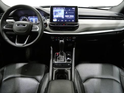 Used 2025 Jeep Compass Limited AWD/4WD image 9