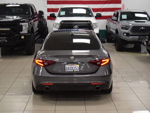 Used 2021 Alfa Romeo Giulia Sprint w/ Nero Edizione image 18