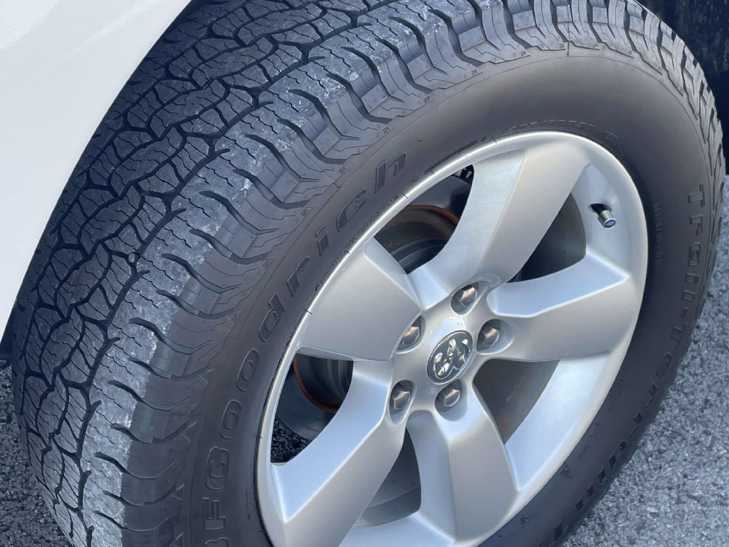 Used 2015 RAM 1500 Express AWD/4WD image 46