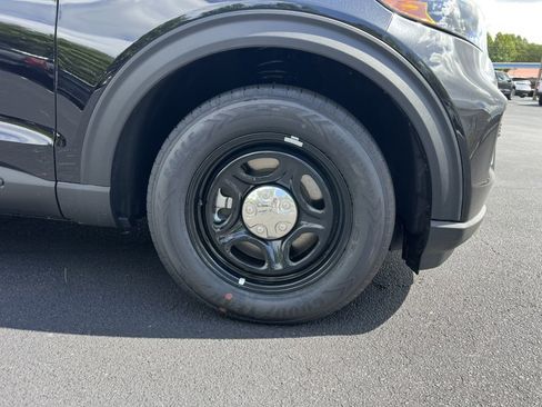 New 2025 Ford Explorer 4WD Police Interceptor image 10