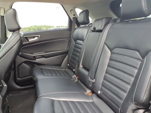 Used 2023 Ford Edge SEL w/ Convenience Package AWD/4WD image 9