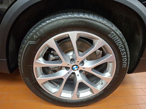 Certified 2024 BMW X5 xDrive40i w/ Premium Package AWD/4WD image 6