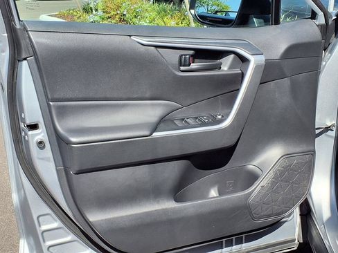 Used 2025 Toyota RAV4 LE FWD image 25
