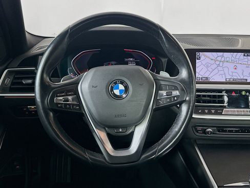 Used 2021 BMW 330i Sedan w/ Executive Package RWD image 18