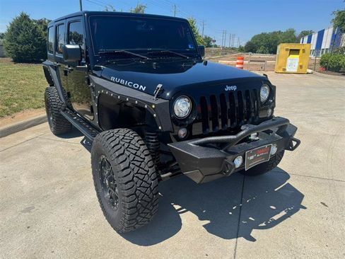 Used 2018 Jeep Wrangler Unlimited Rubicon w/ Connectivity Group AWD/4WD image 6