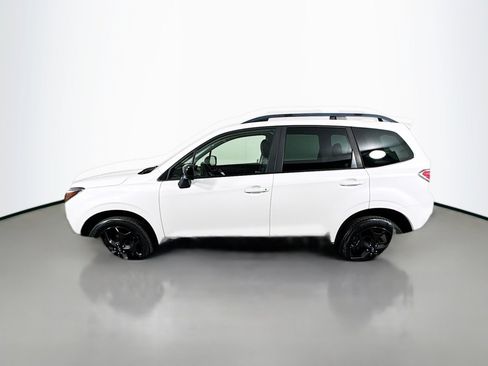 Used 2018 Subaru Forester 2.5i Premium w/ Popular Package #2 AWD/4WD image 2