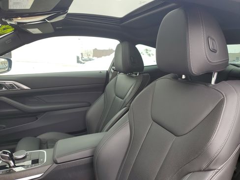 Used 2022 BMW 430i xDrive Coupe w/ M Sport Package image 7