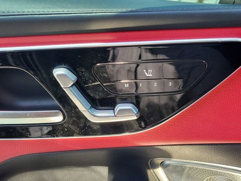 Used 2023 Mercedes-Benz GLC 300 image 25