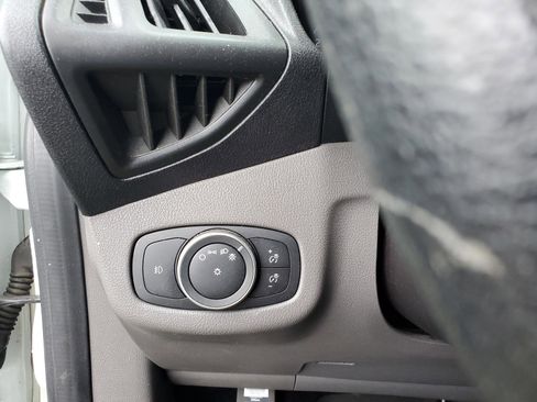 Used 2019 Ford Transit Connect XLT FWD image 26