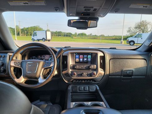 Used 2018 GMC Sierra 1500 Denali w/ Denali Ultimate Package AWD/4WD image 14