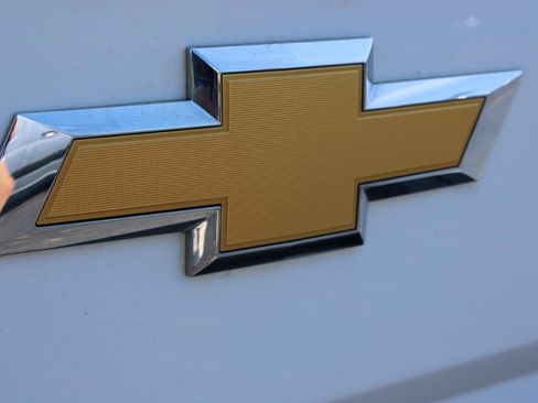 Used 2018 Chevrolet Silverado 1500 LT w/ All Star Edition AWD/4WD image 8