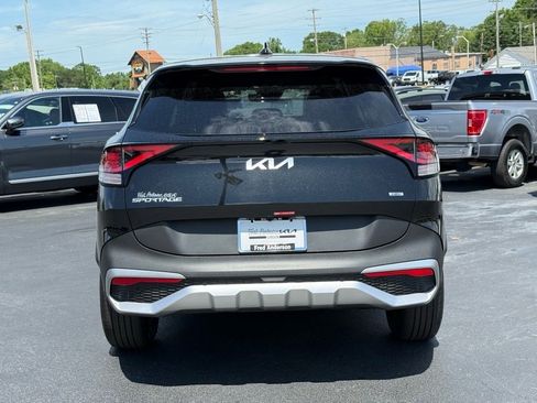 New 2025 Kia Sportage LX image 4