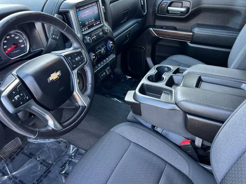 Used 2021 Chevrolet Silverado 1500 LT image 12