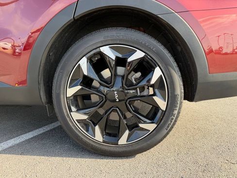 Certified 2025 Kia Sorento EX w/ Panoramic Sunroof Package FWD image 37
