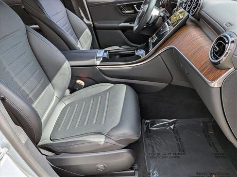 Certified 2025 Mercedes-Benz GLC 300 image 20