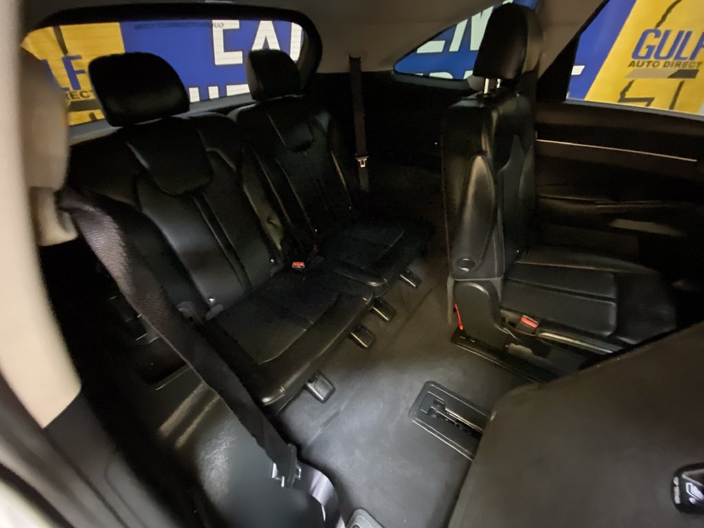 Used 2025 Kia Sorento EX w/ Panoramic Sunroof Package FWD image 29