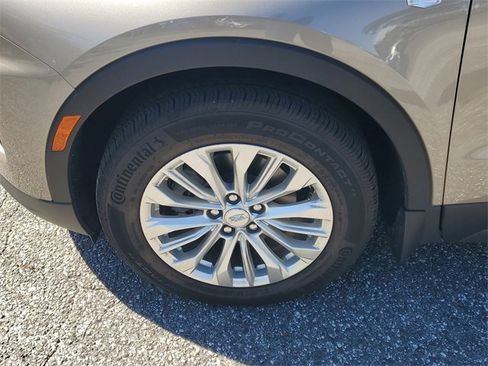 Used 2024 Cadillac XT4 Luxury image 5