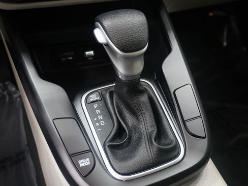 Used 2023 Kia Soul LX w/ LX Technology Package FWD image 20