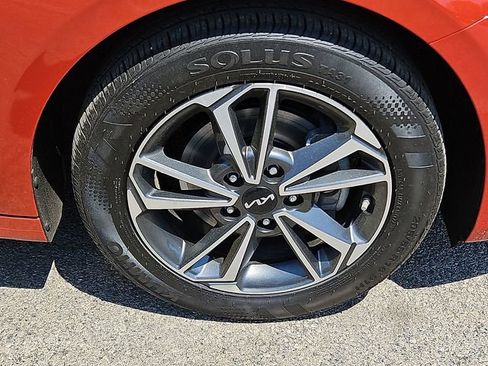 Certified 2023 Kia Forte LXS FWD image 8
