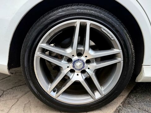 Used 2014 Mercedes-Benz E 350 4MATIC Sedan image 55