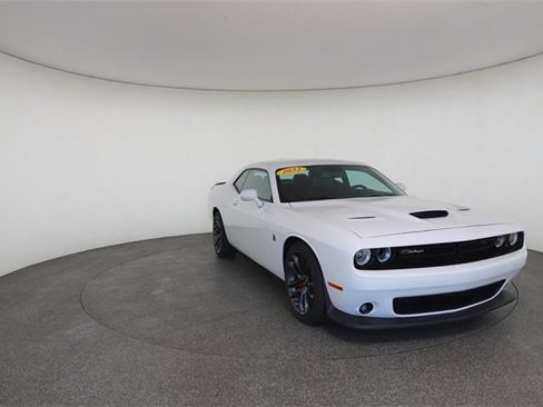 Used 2022 Dodge Challenger R/T Scat Pack w/ Plus Package image 29