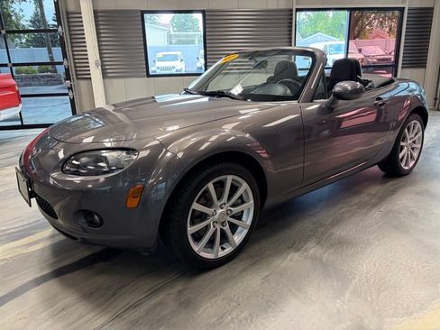 Used 2007 MAZDA MX-5 Miata Touring RWD image 29