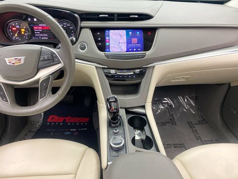 Used 2022 Cadillac XT5 Premium Luxury w/ Technology Package AWD/4WD image 21