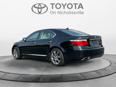 Used 2008 Lexus LS 460 RWD image 3