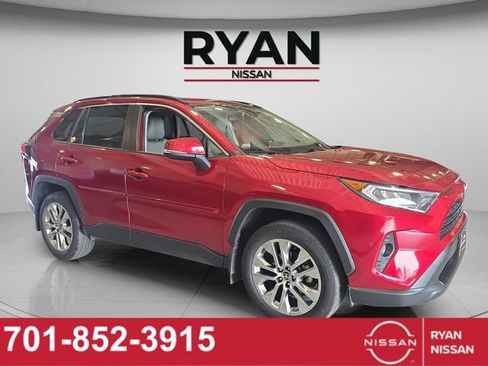 Used 2021 Toyota RAV4 XLE Premium AWD/4WD image 19