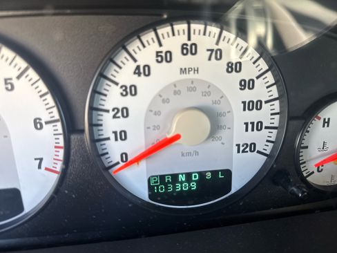 Used 2006 Dodge Stratus SXT image 34