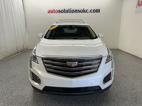 Used 2018 Cadillac XT5 Luxury image 2