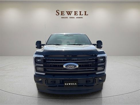 New 2025 Ford F350 Platinum w/ FX4 Off-Road Package image 10