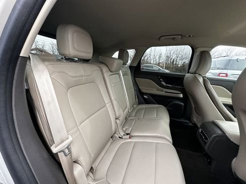 Certified 2024 Lincoln Corsair AWD w/ Equipment Group 101A image 36