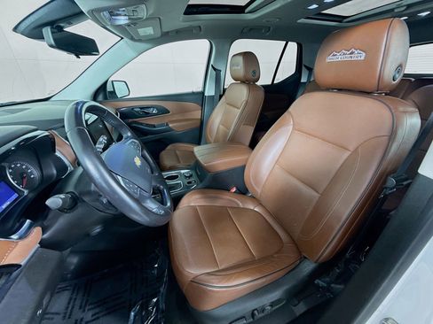 Used 2021 Chevrolet Traverse High Country w/ LPO, Floor Liner Package AWD/4WD image 5