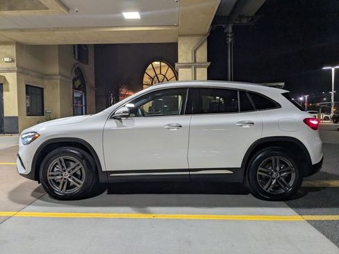 Certified 2025 Mercedes-Benz GLA 250 GLA 250 image 8